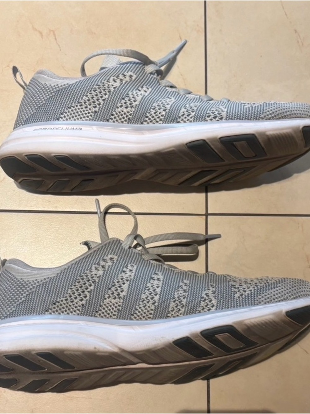 APL TechLoom Women’s Knit Trainer in Light Taupe - Picture 4 of 5